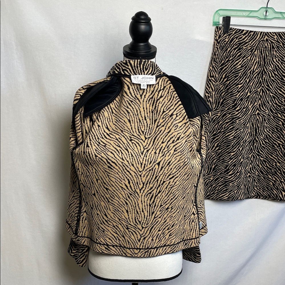 ST. JOHN 2 pc suit Zebra Print Skirt jacket - Picture 12 of 17
